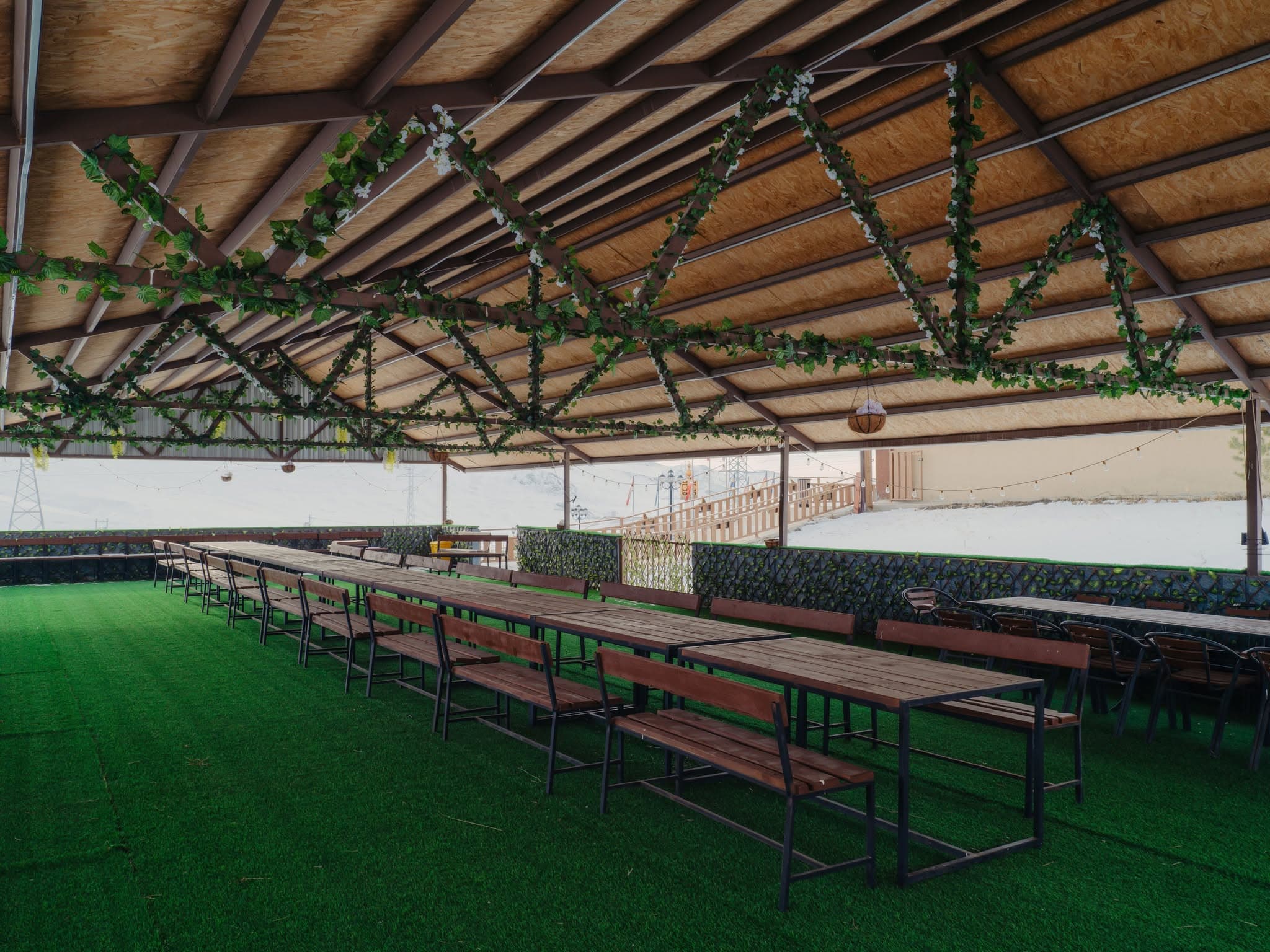 FACILITIES & SERVICES